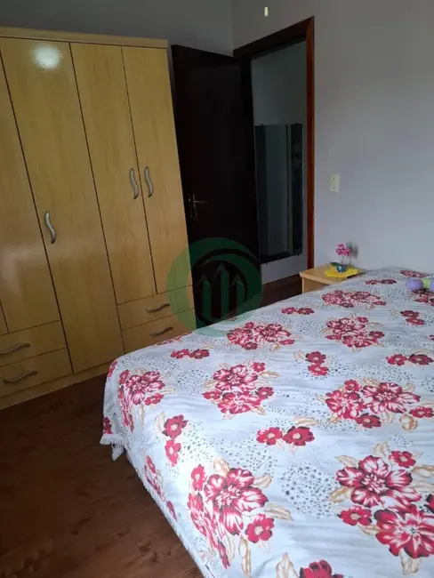 Foto 1 de Casa com 4 quartos à venda, 206m2 em Jardim Marek, Santo Andre - SP