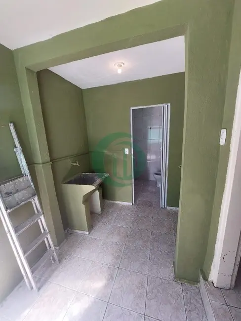 Foto 5 de Casa com 1 quarto para alugar, 35m2 em Jardim do Estádio, Santo Andre - SP