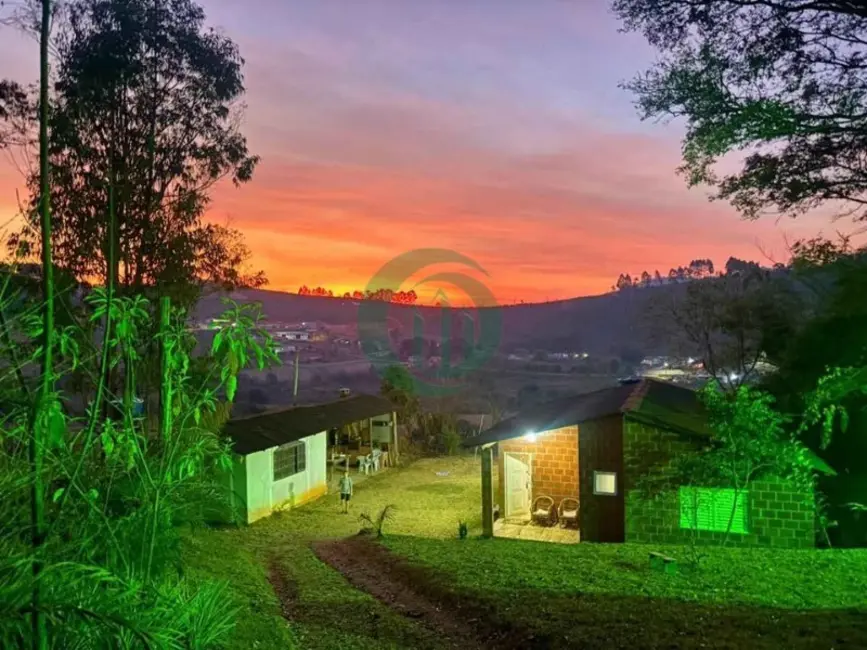 Foto 1 de Chácara com 3 quartos à venda, 90m2 em Toledo, MG