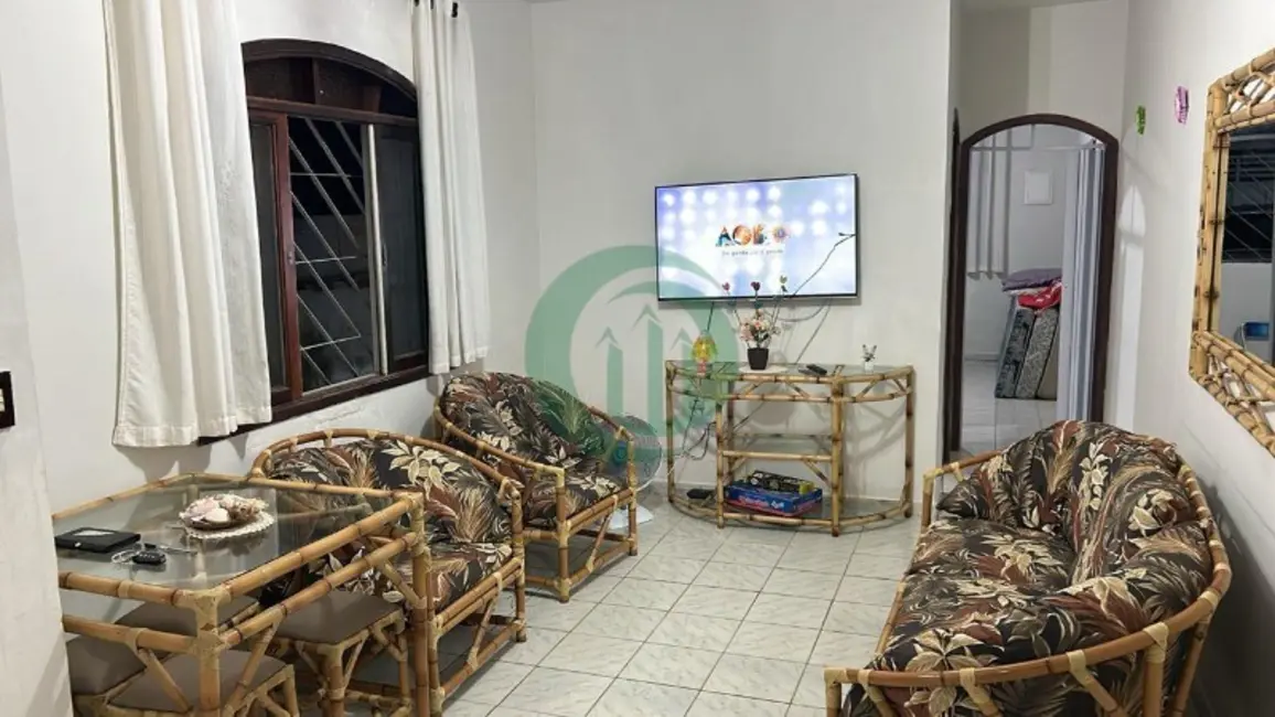 Foto 2 de Casa com 2 quartos à venda, 90m2 em Itanhaem - SP