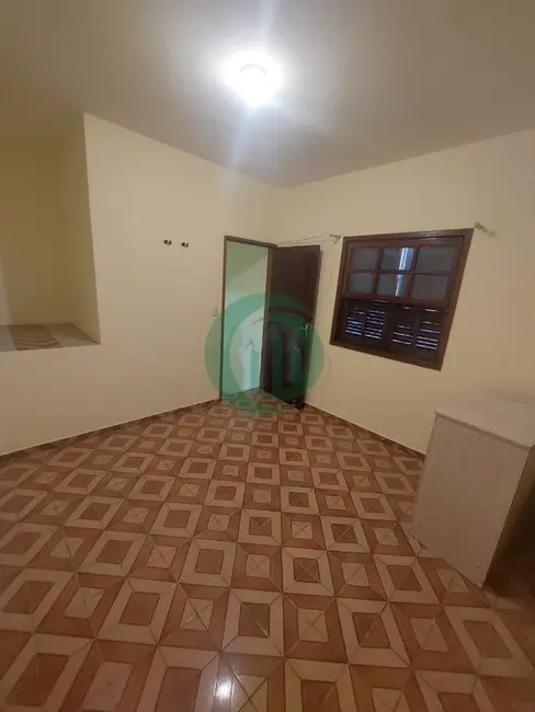 Foto 5 de Casa com 1 quarto para alugar, 35m2 em Vila Mazzei, Santo Andre - SP