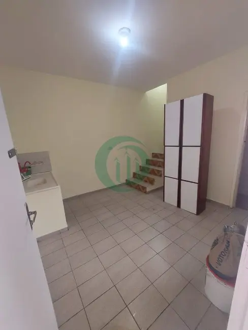 Foto 2 de Casa com 1 quarto para alugar, 35m2 em Vila Mazzei, Santo Andre - SP