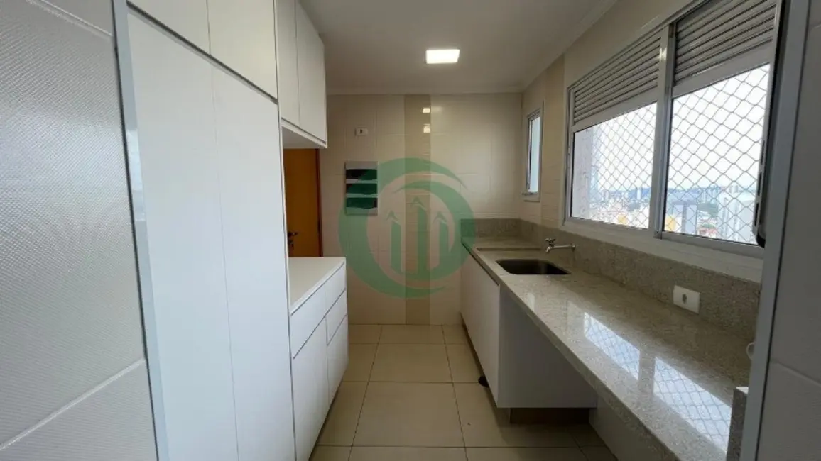 Apartamento com 3 quartos para alugar, 250m2 em Vila Floresta, Santo Andre - SP - imagem 3 Foto 3 de Apartamento com 3 quartos para alugar, 250m2 em Vila Floresta, Santo Andre - SP