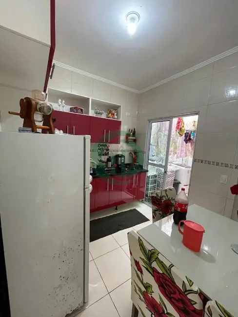 Casa com 2 quartos à venda, 80m2 em Jardim Santo André, Santo Andre - SP - imagem 3 Foto 3 de Casa com 2 quartos à venda, 80m2 em Jardim Santo André, Santo Andre - SP