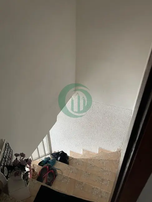 Casa com 2 quartos à venda, 80m2 em Jardim Santo André, Santo Andre - SP - imagem 4 Foto 4 de Casa com 2 quartos à venda, 80m2 em Jardim Santo André, Santo Andre - SP