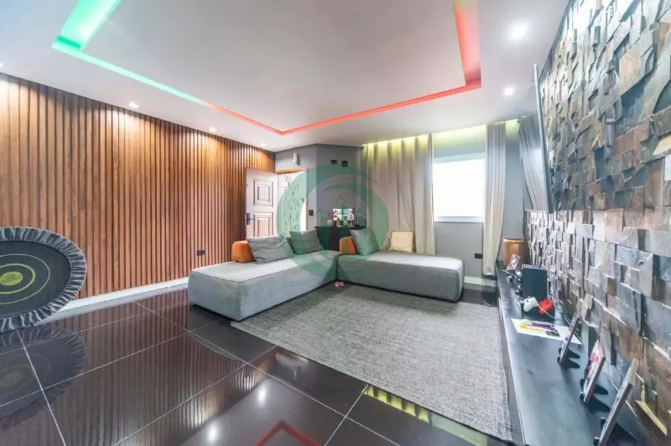 Foto 1 de Casa com 3 quartos para alugar, 182m2 em Vila Guaraciaba, Santo Andre - SP