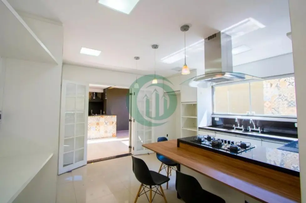 Foto 6 de Casa com 5 quartos à venda e para alugar, 210m2 em Vila Assunção, Santo Andre - SP