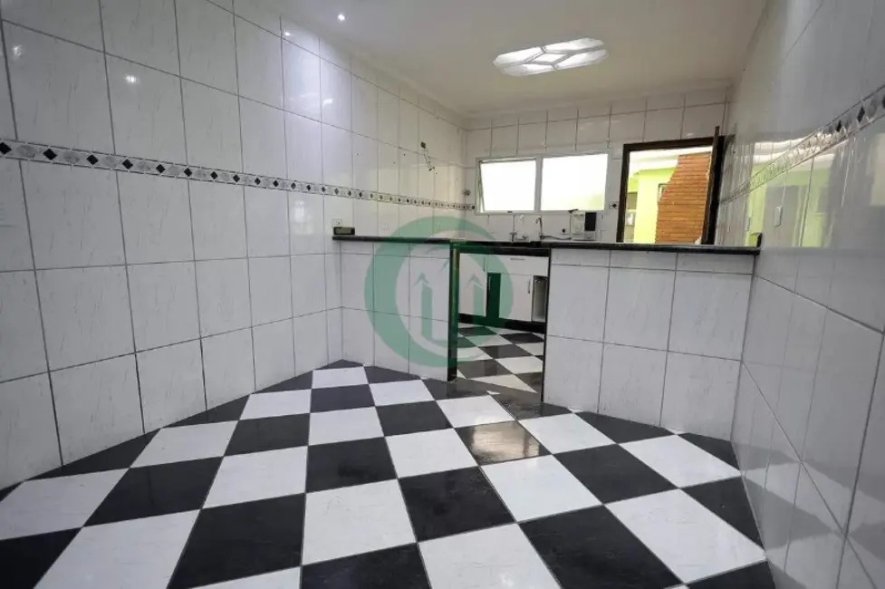 Foto 6 de Casa com 3 quartos para alugar, 200m2 em Vila Pires, Santo Andre - SP