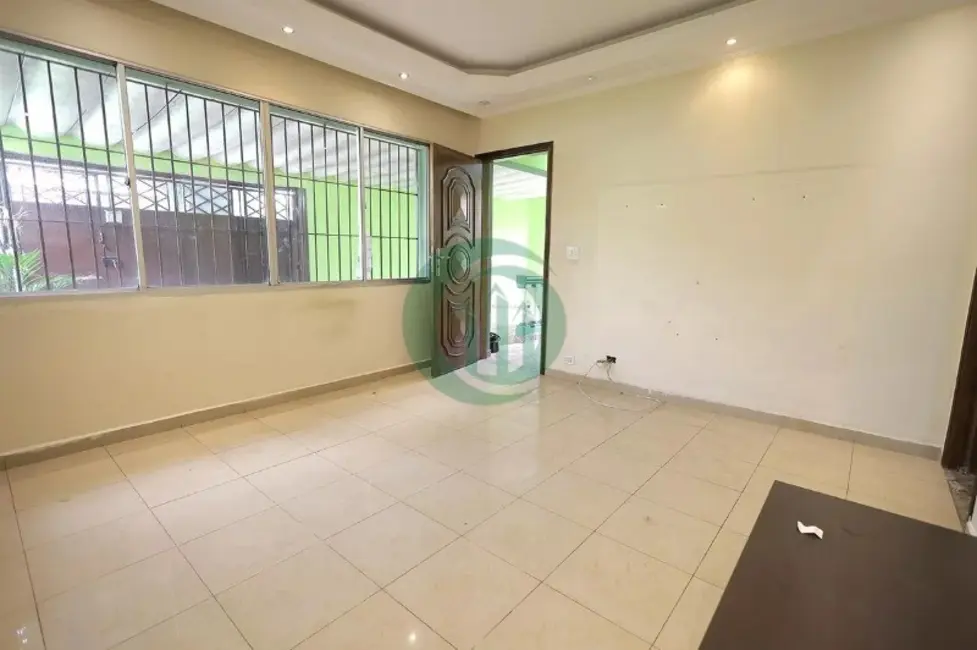 Foto 1 de Casa com 3 quartos para alugar, 200m2 em Vila Pires, Santo Andre - SP
