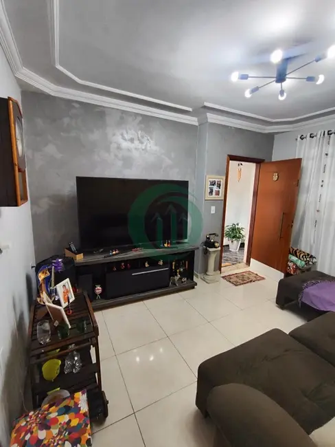 Foto 2 de Casa com 3 quartos à venda, 194m2 em Parque Gerassi, Santo Andre - SP