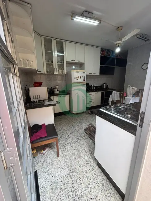 Casa com 3 quartos à venda, 137m2 em Vila Luzita, Santo Andre - SP - imagem 4 Foto 4 de Casa com 3 quartos à venda, 137m2 em Vila Luzita, Santo Andre - SP
