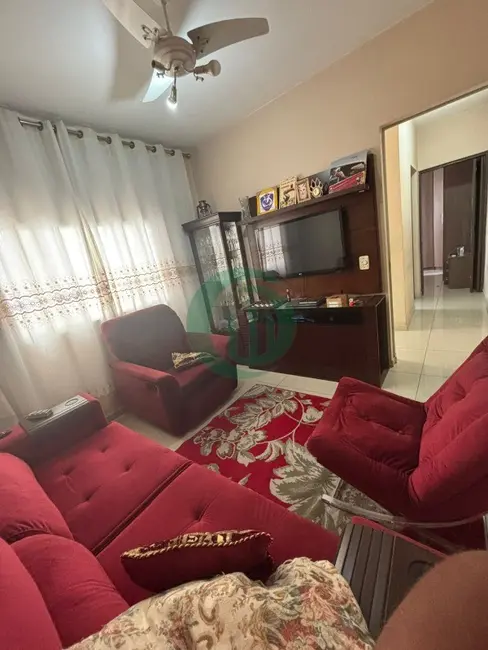 Casa com 3 quartos à venda, 137m2 em Vila Luzita, Santo Andre - SP - imagem 2 Foto 2 de Casa com 3 quartos à venda, 137m2 em Vila Luzita, Santo Andre - SP