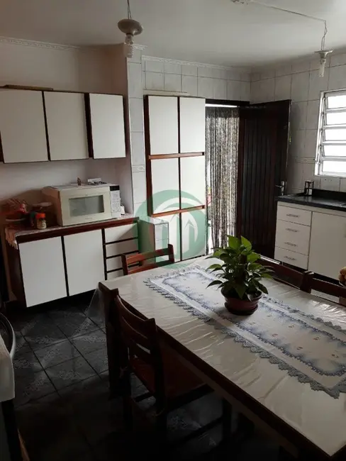 Casa com 2 quartos à venda, 209m2 em Vila Luzita, Santo Andre - SP - imagem 7 Foto 7 de Casa com 2 quartos à venda, 209m2 em Vila Luzita, Santo Andre - SP