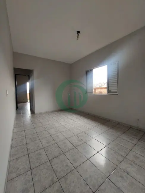 Casa com 2 quartos para alugar, 70m2 em Vila Suíça, Santo Andre - SP - imagem 1 Foto 1 de Casa com 2 quartos para alugar, 70m2 em Vila Suíça, Santo Andre - SP