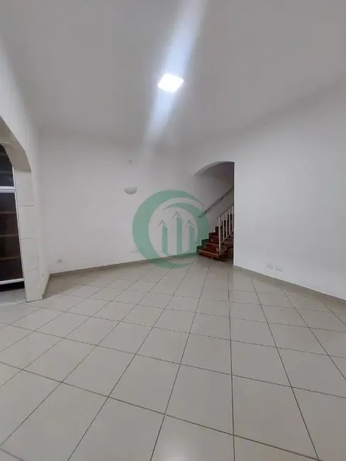 Foto 2 de Casa com 4 quartos para alugar, 240m2 em Vila Luzita, Santo Andre - SP