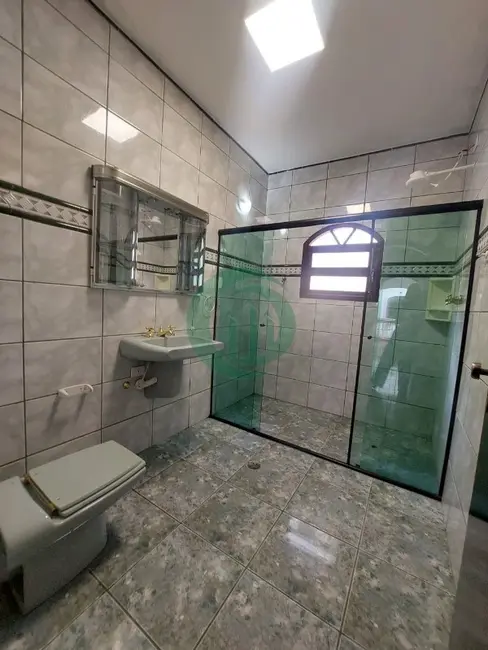 Foto 7 de Casa com 4 quartos para alugar, 240m2 em Vila Luzita, Santo Andre - SP