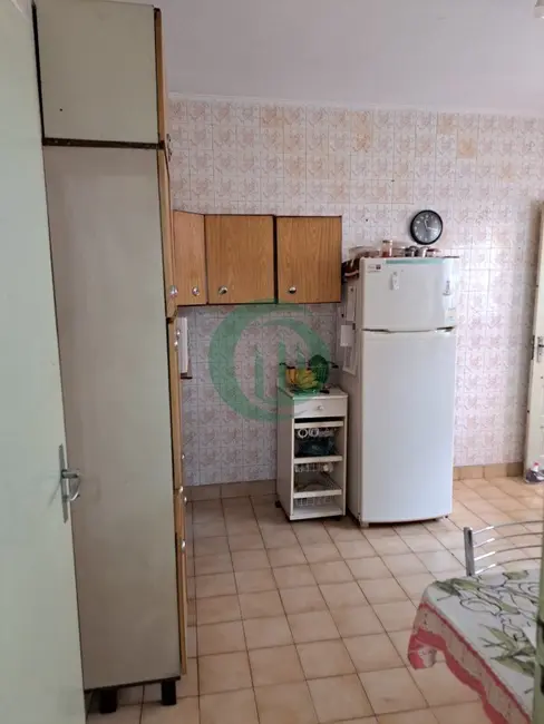 Foto 3 de Casa com 2 quartos à venda, 156m2 em Vila Luzita, Santo Andre - SP