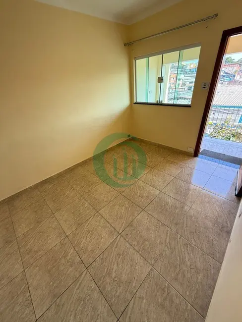 Foto 2 de Casa com 6 quartos à venda, 204m2 em Jardim do Estádio, Santo Andre - SP