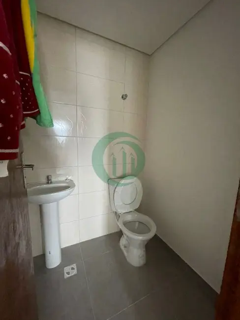 Foto 2 de Sala Comercial para alugar, 30m2 em Jardim do Estádio, Santo Andre - SP