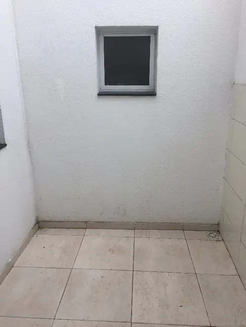 Foto 3 de Apartamento com 2 quartos para alugar, 39m2 em Jardim Irene, Santo Andre - SP