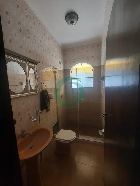 Casa com 3 quartos para alugar, 140m2 em Vila Pires, Santo Andre - SP - imagem 7 Foto 7 de Casa com 3 quartos para alugar, 140m2 em Vila Pires, Santo Andre - SP