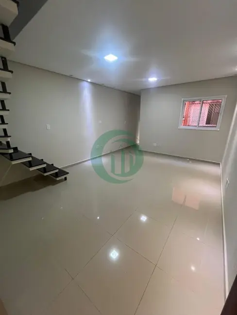 Foto 2 de Apartamento com 2 quartos para alugar, 110m2 em Jardim Guarará, Santo Andre - SP
