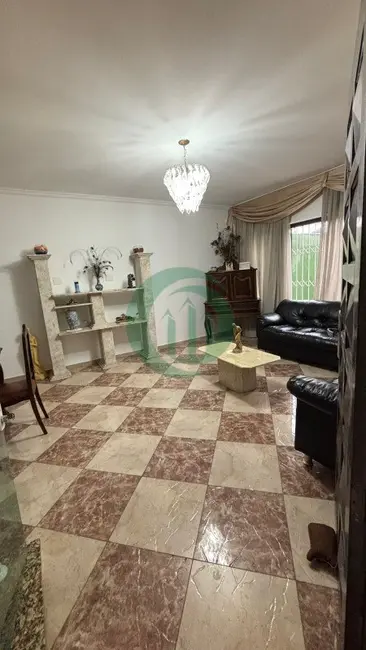 Foto 2 de Casa com 3 quartos à venda, 238m2 em Vila Cecília Maria, Santo Andre - SP