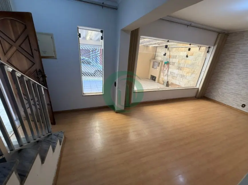 Foto 2 de Casa com 3 quartos à venda, 161m2 em Vila Eldízia, Santo Andre - SP