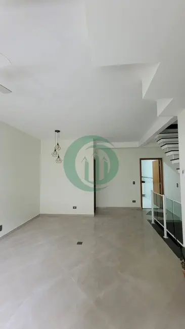 Foto 2 de Casa de Condomínio com 3 quartos à venda, 155m2 em Vila Eldízia, Santo Andre - SP