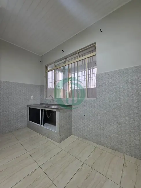 Foto 4 de Casa com 2 quartos para alugar, 70m2 em Vila Luzita, Santo Andre - SP