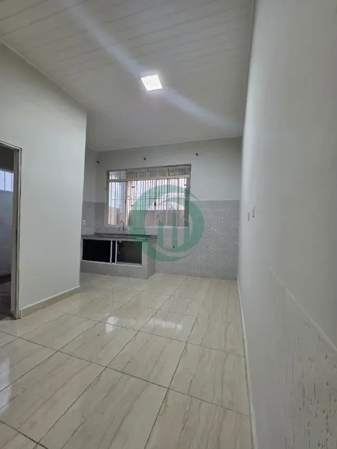 Foto 3 de Casa com 2 quartos para alugar, 70m2 em Vila Luzita, Santo Andre - SP