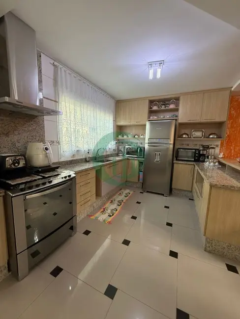 Foto 9 de Casa com 3 quartos à venda, 218m2 em Jardim das Maravilhas, Santo Andre - SP