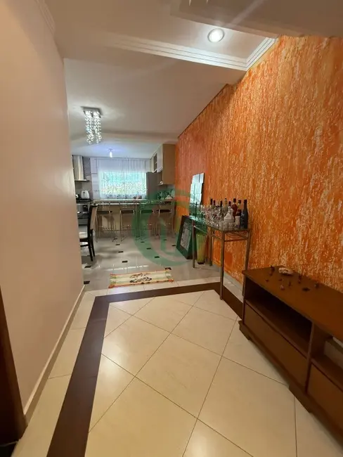 Foto 7 de Casa com 3 quartos à venda, 218m2 em Jardim das Maravilhas, Santo Andre - SP