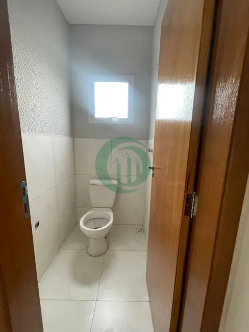 Foto 4 de Sala Comercial para alugar, 30m2 em Jardim do Estádio, Santo Andre - SP