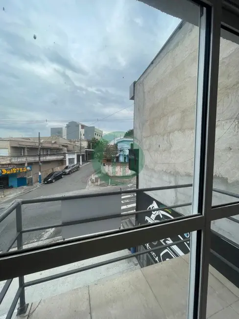 Foto 3 de Sala Comercial para alugar, 30m2 em Jardim do Estádio, Santo Andre - SP