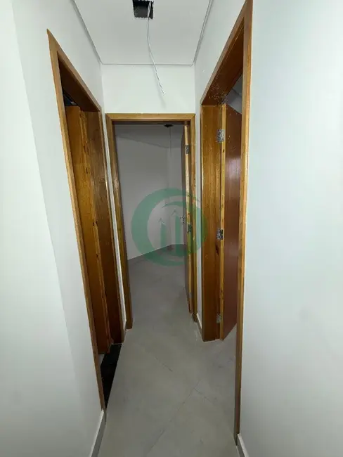 Foto 3 de Apartamento com 2 quartos para alugar, 40m2 em Jardim Alvorada, Santo Andre - SP