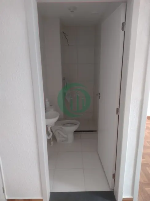 Foto 4 de Apartamento com 2 quartos para alugar, 38m2 em Fazenda da Juta, São Paulo - SP