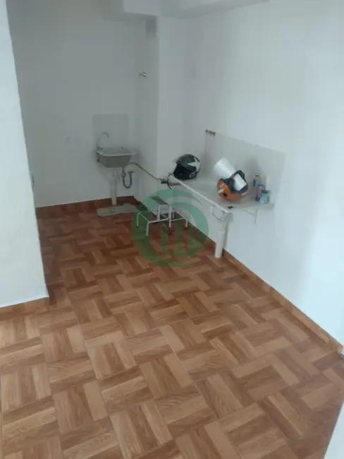 Foto 3 de Apartamento com 2 quartos para alugar, 38m2 em Fazenda da Juta, São Paulo - SP