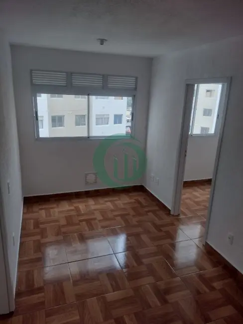 Foto 1 de Apartamento com 2 quartos para alugar, 38m2 em Fazenda da Juta, São Paulo - SP