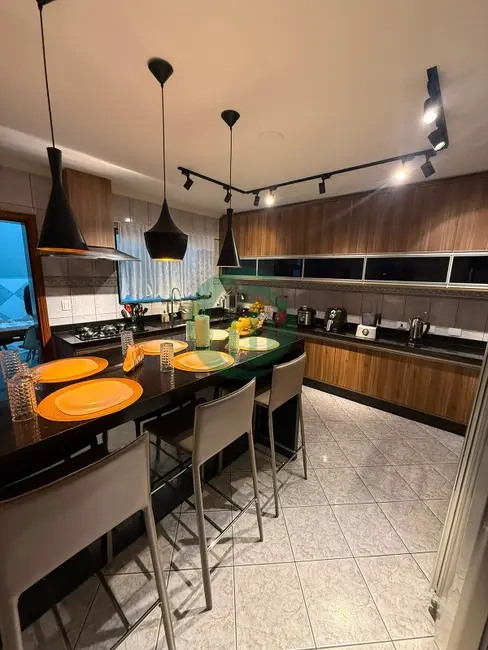 Casa com 5 quartos à venda, 384m2 em Vila Guaraciaba, Santo Andre - SP - imagem 8 Foto 8 de Casa com 5 quartos à venda, 384m2 em Vila Guaraciaba, Santo Andre - SP