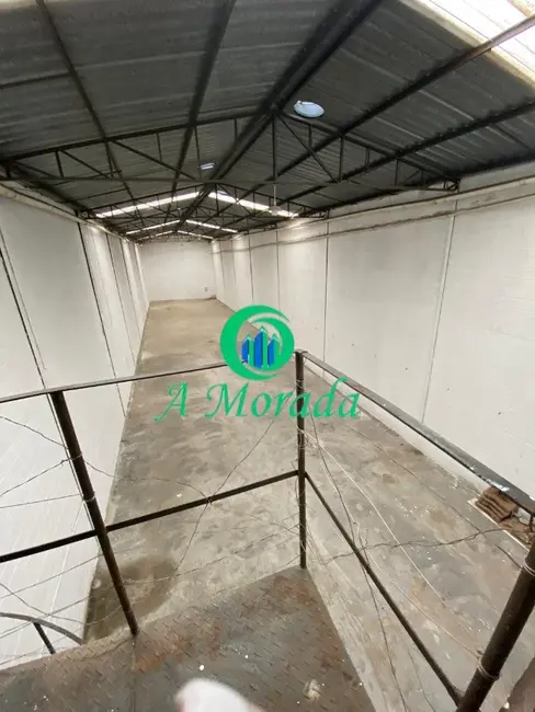 Armazém / Galpão à venda, 699m2 em Vila Palmares, Santo Andre - SP - imagem 8 Foto 8 de Armazém / Galpão à venda, 699m2 em Vila Palmares, Santo Andre - SP