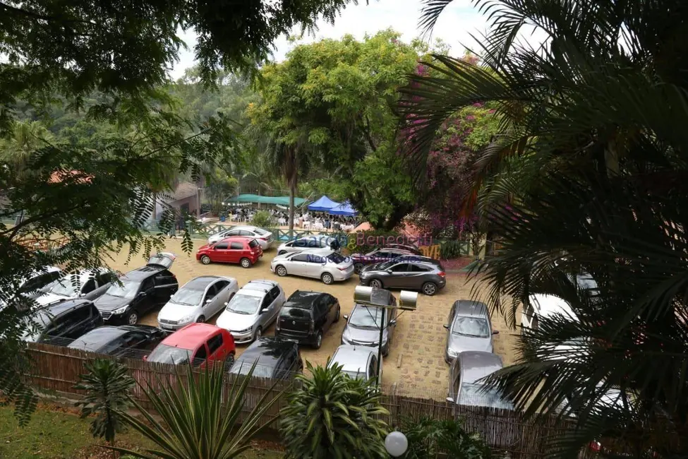 Chácara com 5 quartos à venda, 750m2 em Atibaia - SP - imagem 4 Foto 4 de Chácara com 5 quartos à venda, 750m2 em Atibaia - SP