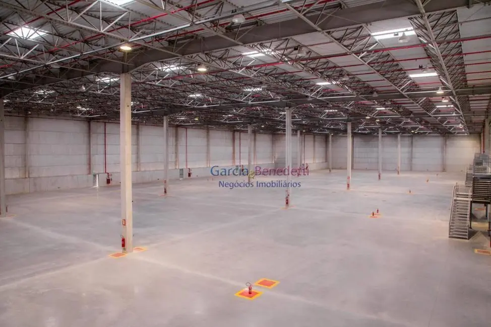Armazém / Galpão para alugar, 1578m2 em Guarulhos - SP - imagem 3 Foto 3 de Armazém / Galpão para alugar, 1578m2 em Guarulhos - SP