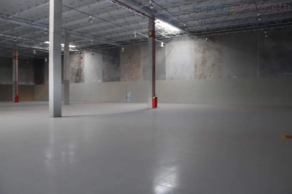 Foto 3 de Armazém / Galpão para alugar, 2700m2 em Jundiai - SP