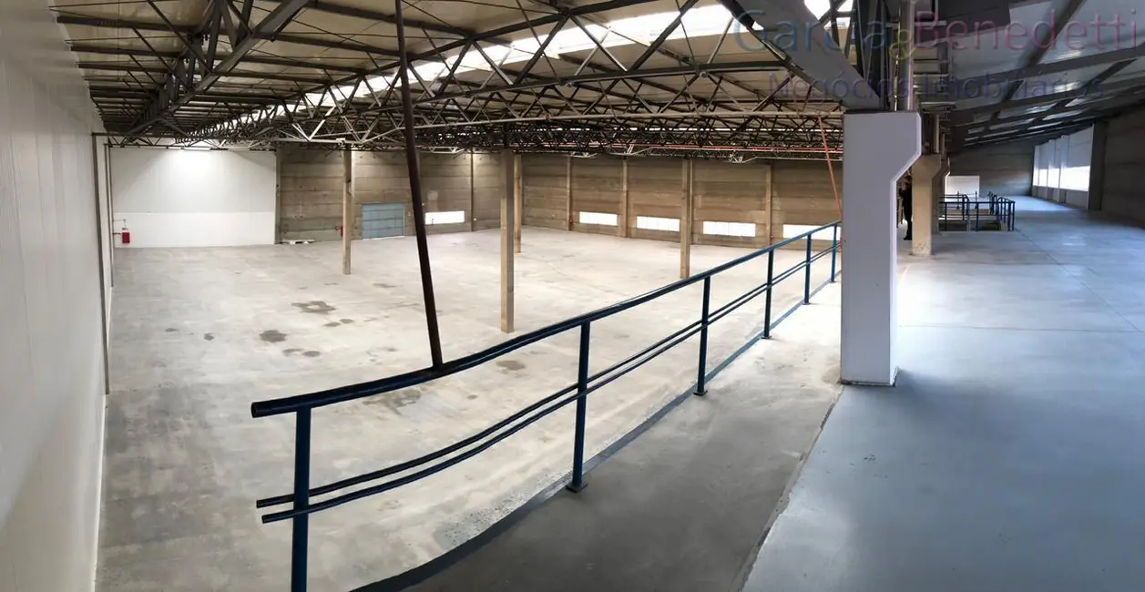 Foto 4 de Armazém / Galpão para alugar, 1344m2 em Atibaia - SP