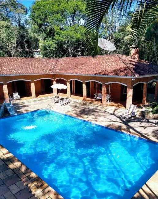 Foto 4 de Chácara com 6 quartos à venda, 7700m2 em Piracaia - SP