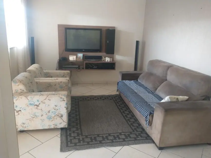 Foto 4 de Casa com 3 quartos à venda, 129m2 em Vera Cruz - SP