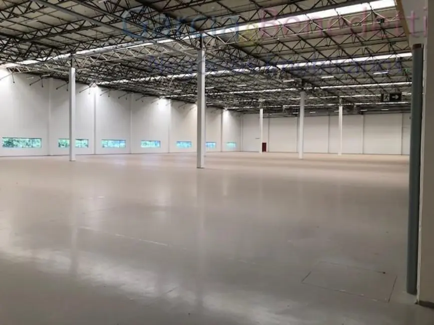 Foto 4 de Armazém / Galpão para alugar, 2032m2 em Atibaia - SP
