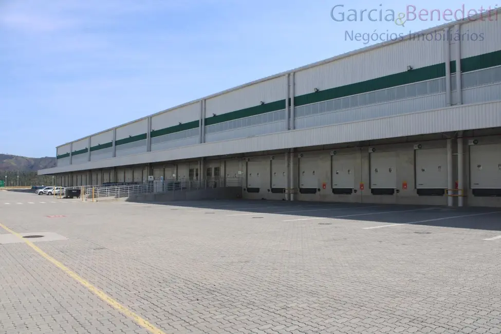 Foto 4 de Armazém / Galpão para alugar, 8190m2 em Cajamar - SP
