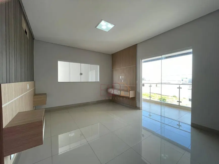 Foto 9 de Sobrado com 3 quartos à venda, 360m2 em Residencial Interlagos, Rio Verde - GO